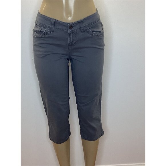 Sonoma Modern Fit Grey Jean Capri With Zippers On Bottom Of Legs - Picture 1 of 8